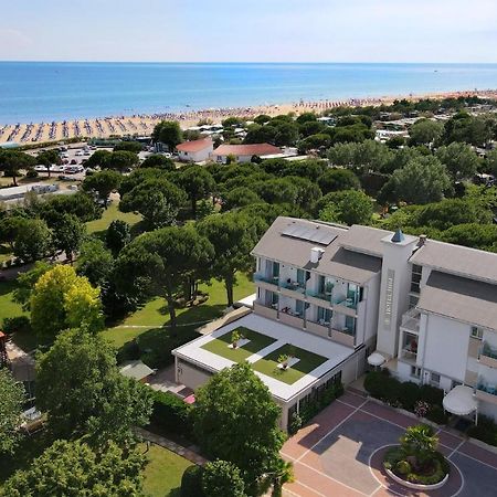 Hotel Hiki Bibione Buitenkant foto