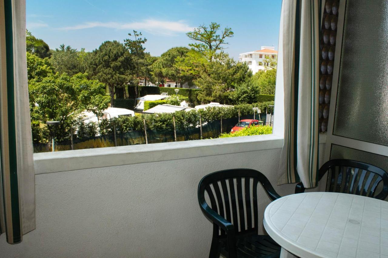 Hotel Hiki Bibione Buitenkant foto