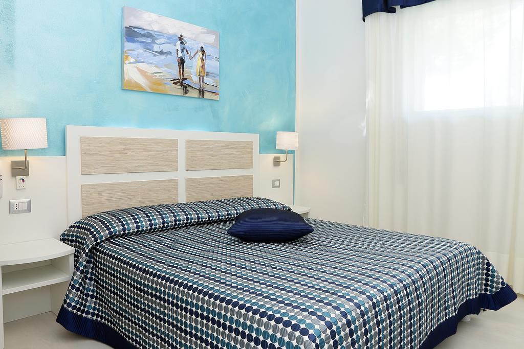 Hotel Hiki Bibione Buitenkant foto