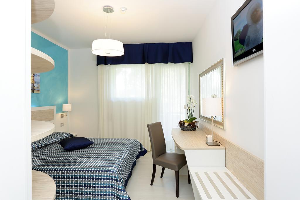 Hotel Hiki Bibione Buitenkant foto