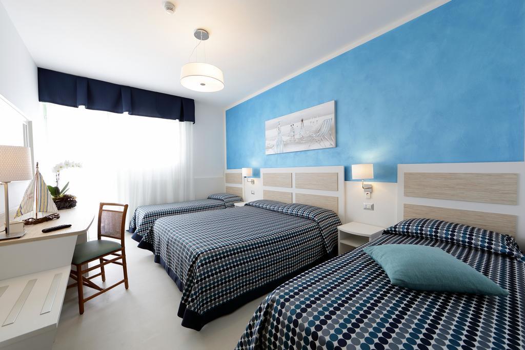 Hotel Hiki Bibione Buitenkant foto