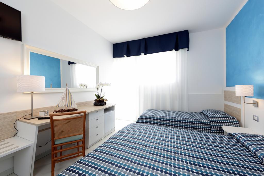 Hotel Hiki Bibione Buitenkant foto