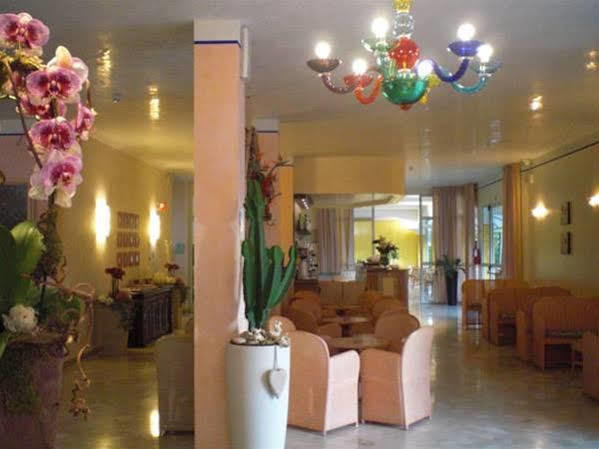 Hotel Hiki Bibione Buitenkant foto